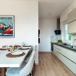Jolie - By Myhomeincomo Villa *