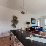 Jolie - By Myhomeincomo Pianello Del Lario