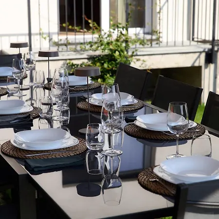 Jolie - By Myhomeincomo * Pianello Del Lario