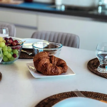 Vila Jolie - By Myhomeincomo *