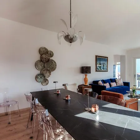 Jolie - By Myhomeincomo Pianello Del Lario