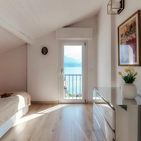 Jolie - By Myhomeincomo Pianello Del Lario