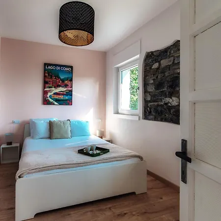 Jolie - By Myhomeincomo * Pianello Del Lario