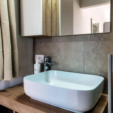 Vila Jolie - By Myhomeincomo *