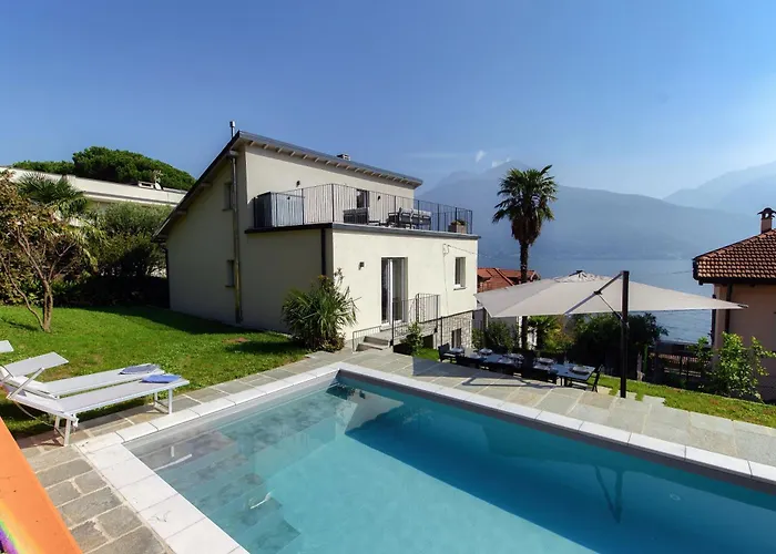 Jolie - By Myhomeincomo Pianello Del Lario