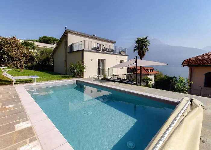 Jolie - By Myhomeincomo Villa