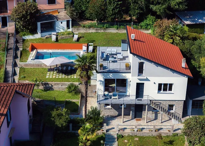 Jolie - By Myhomeincomo Pianello Del Lario