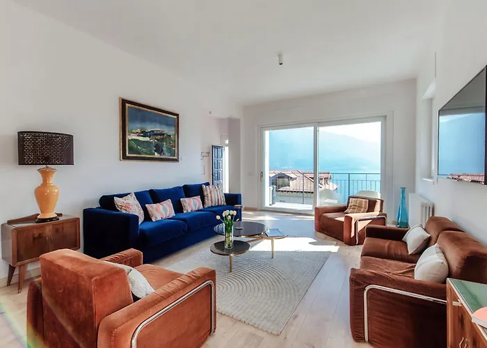 Jolie - By Myhomeincomo * Pianello Del Lario