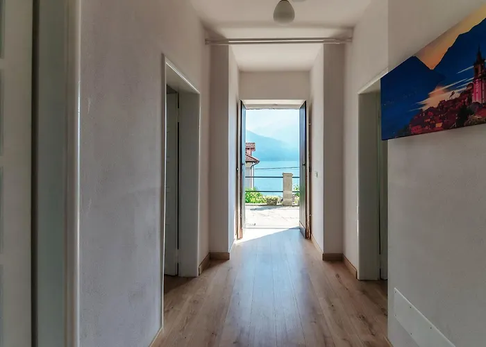 Jolie - By Myhomeincomo Villa