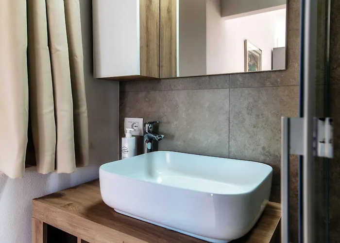 Willa Jolie - By Myhomeincomo *