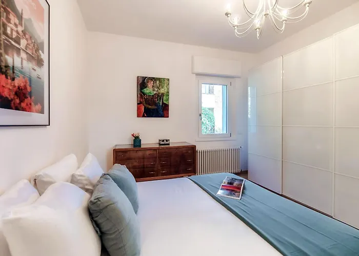 Jolie - By Myhomeincomo